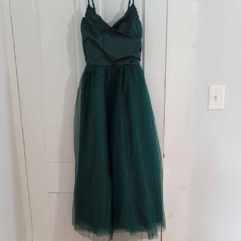 Flying Tomato Green Spaghetti Strap Midi Sundress